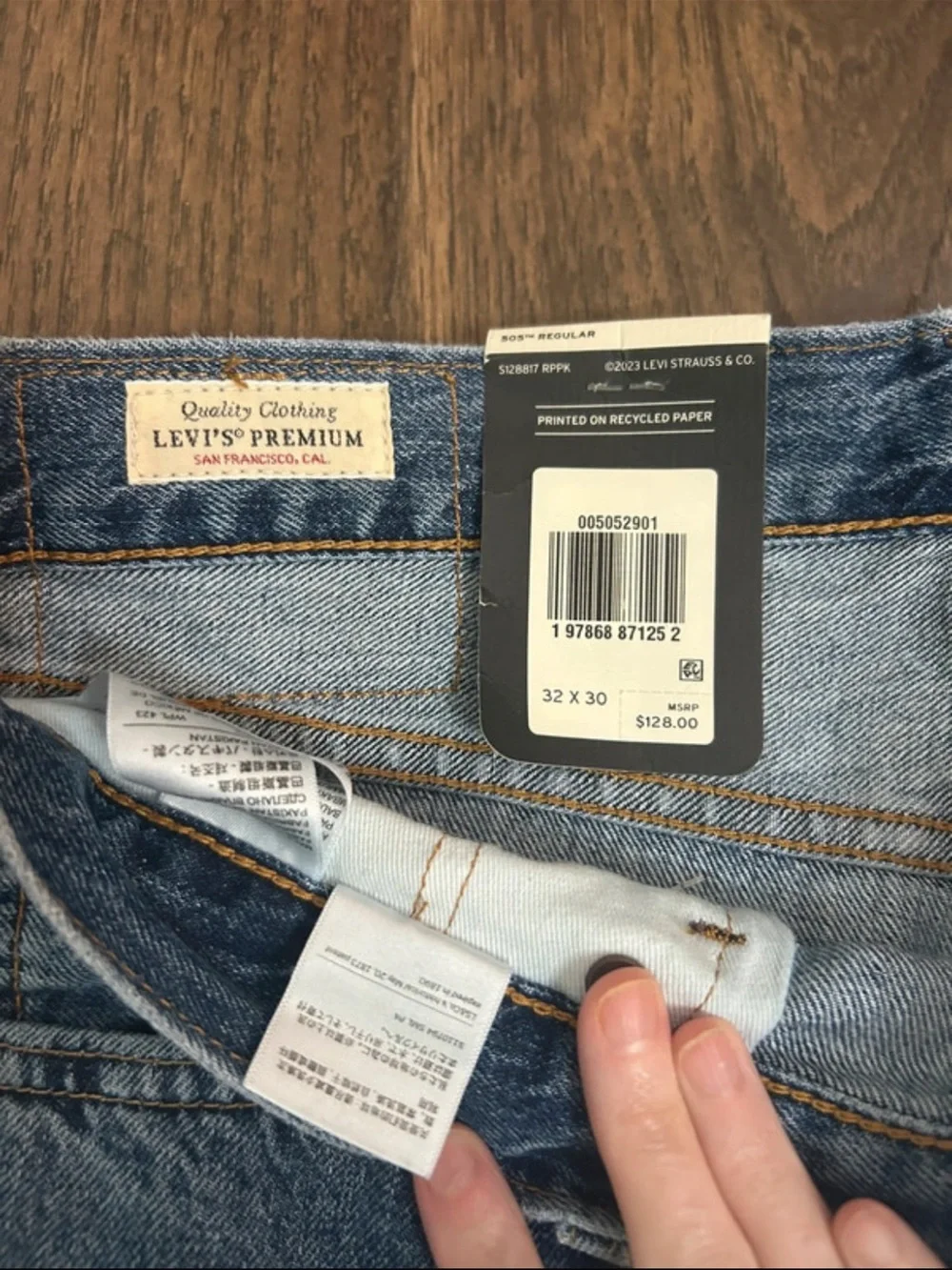 Classic Men’s Blue Denim Jeans Levi’s